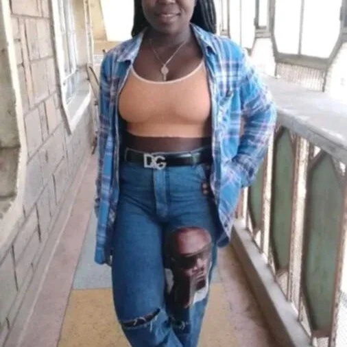 Ameliarembo Stripchat profile image