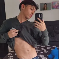 The_SkinnyGuys05's Profile Pic