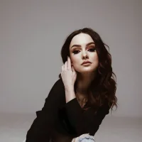 Aless_sandraa's Profile Pic