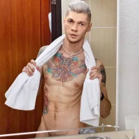 HungryAssActivDick 的個人資料圖片