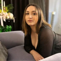 Helenliss Poză de profil
