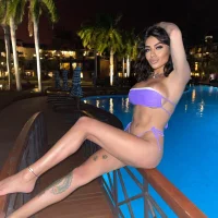 queengiggle's Profile Pic