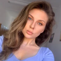 Lisie's Profile Pic