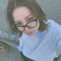 RoseanneCavers's Profile Pic