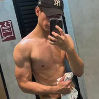 916leo's Profile Pic
