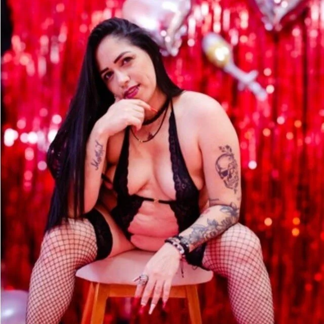 natashasmithe live cam profile