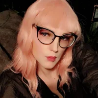 Elli_Degenerate's Profile Pic