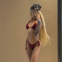 Courtney_gonet Gambar Avatar