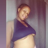 SlipperyLipsX webcam