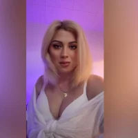 LunaaKiss webcam