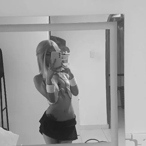 cloe_dolls184 profile photo