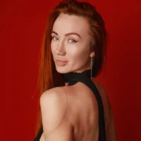 Профилна снимка на SerenaWest_