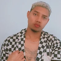 julitooth's Profile Pic