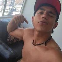 รูปโปรไฟล์ของ karlgiles_