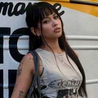 LaruePoldrack Φωτ, Προφίλ