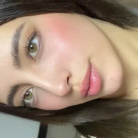 Rebbecawhite_ASMR's Avatar Pic