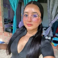 Naomiwek_'s Profile Pic