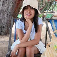 AnnewithanE's Profile Pic