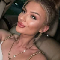 ella-angel's Profile Pic