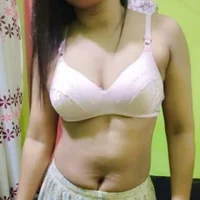 nayna-03's Profile Pic