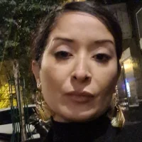 Mia75004's Profile Pic
