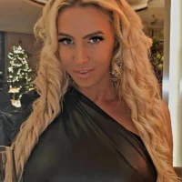 SandraBeckham's Profile Pic