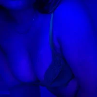 Sizzling__ZAARA's Avatar Pic