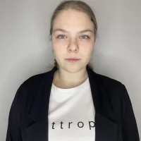 HollyRich's Avatar Pic