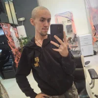 Karol_fenixx's Avatar Pic