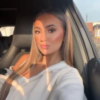 LilyPowell's Profile Pic