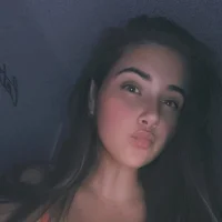 Carlysweett's Profile Pic