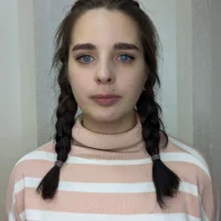 SynneBrafford Φωτ, Προφίλ