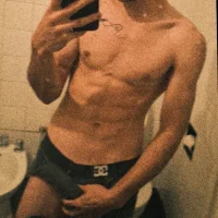 Frankiar's Profile Pic