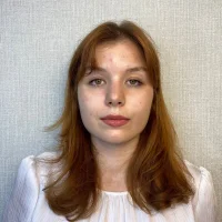 EmmaStone Φωτ, Προφίλ