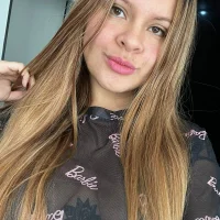 laura_laren's Profile Pic