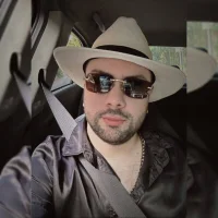 zohanDevis's Profile Pic
