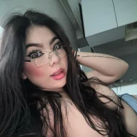 ThalianaFerreira's Profile Pic
