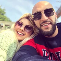 LuxandraAkai's Profile Pic