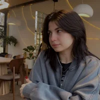 Gambar Profil StephanieRoberts