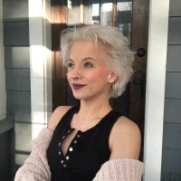 rosemaryjane_00 的个人资料图片