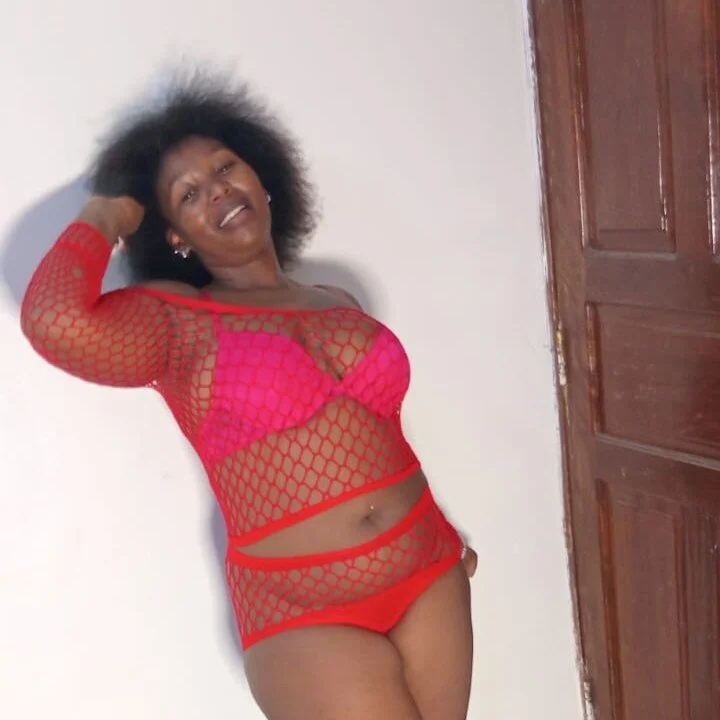 CuteJ's Stripchat show and profile