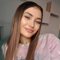EmmaPitt's Profile Pic