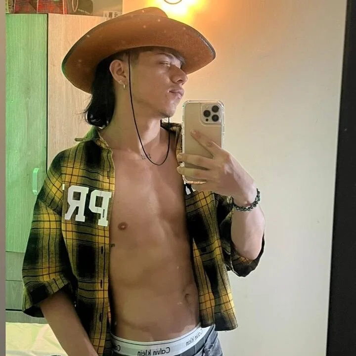 Miuller_AJ Stripchat profile image