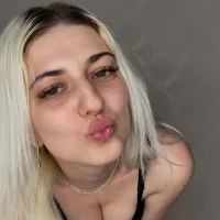Профилна снимка на Alya_Rosee