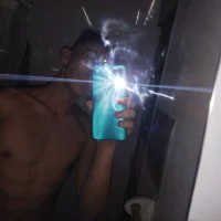 Foto de perfil de 9RickeCHughW