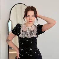 EmmaLuree Φωτ, Προφίλ