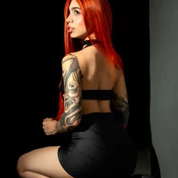 Polygonniaa Adlı Modelin Avatarı