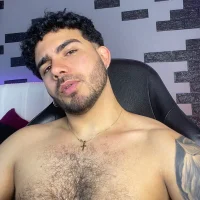 adamhairy Adlı Modelin Avatarı