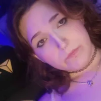 Averypeach19 Adlı Modelin Avatarı