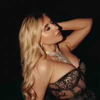 Evacadooo 头像图片